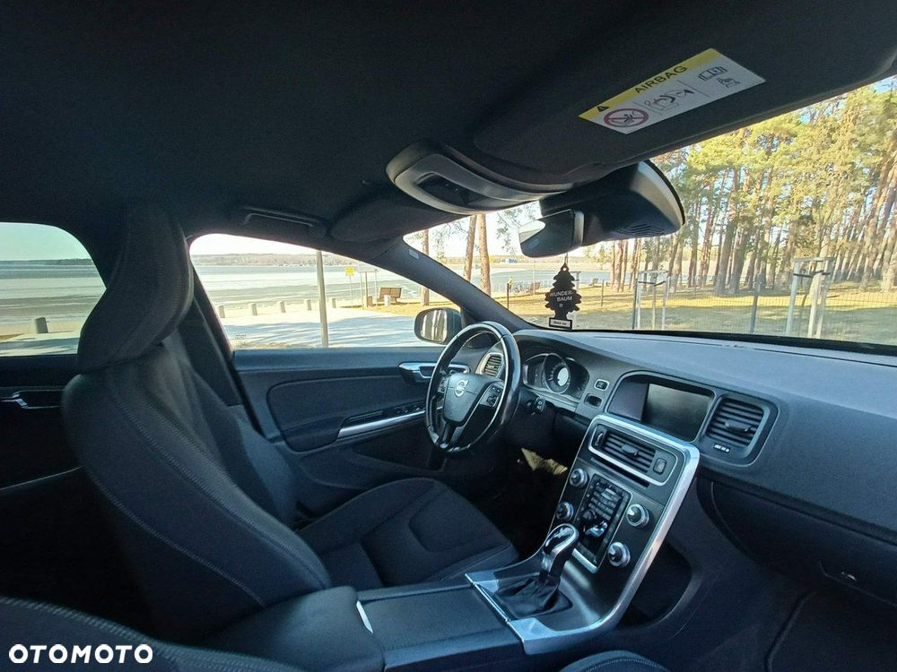 Volvo V60 - 11