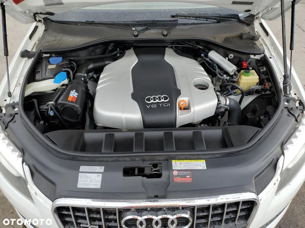 Audi Q7 - 11