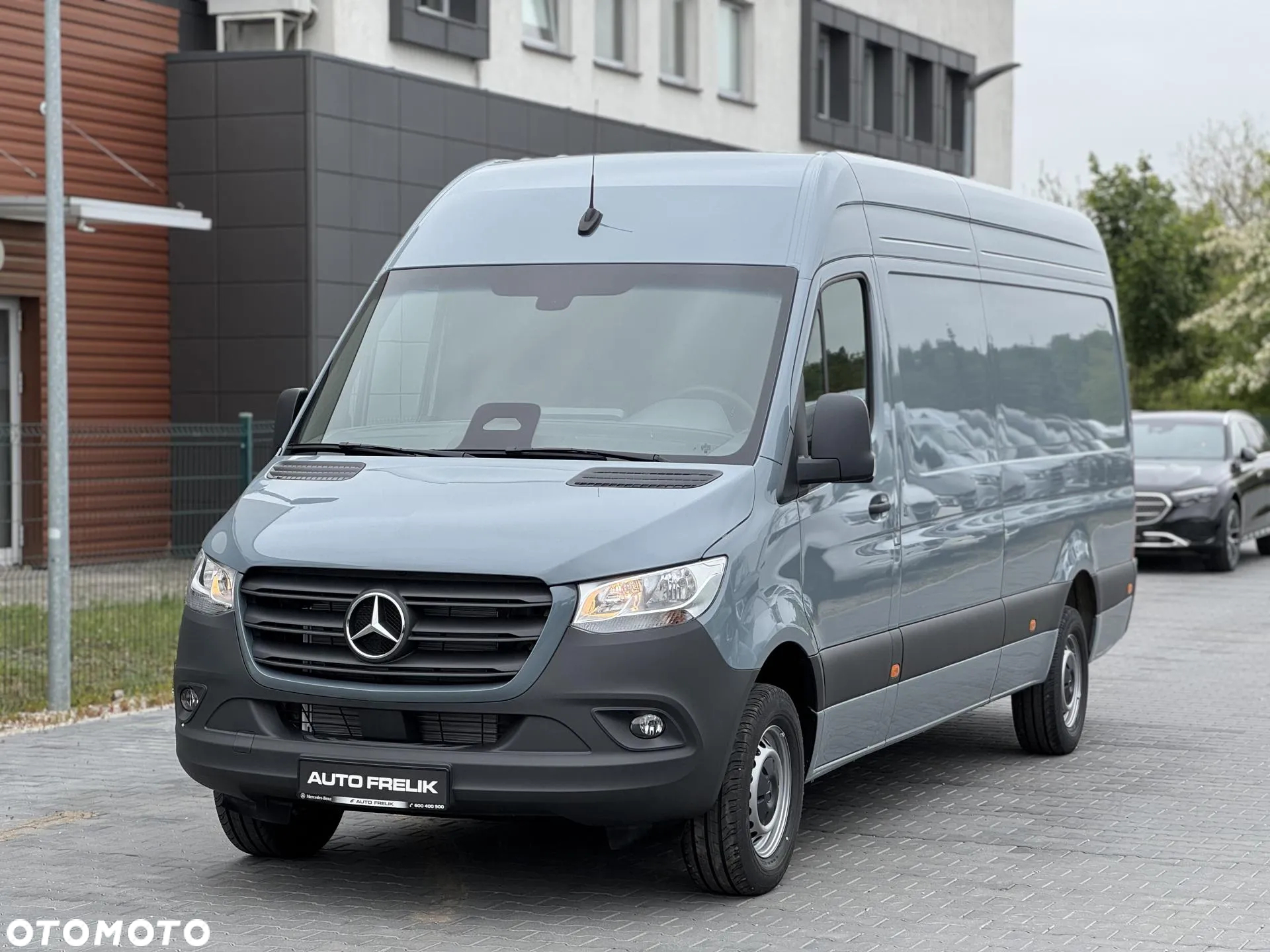 Mercedes-Benz Sprinter - 4