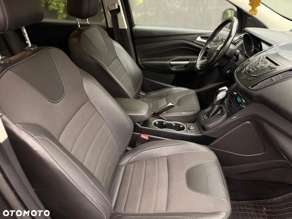 Ford Kuga 2.0 TDCi 4x4 Titanium - 13