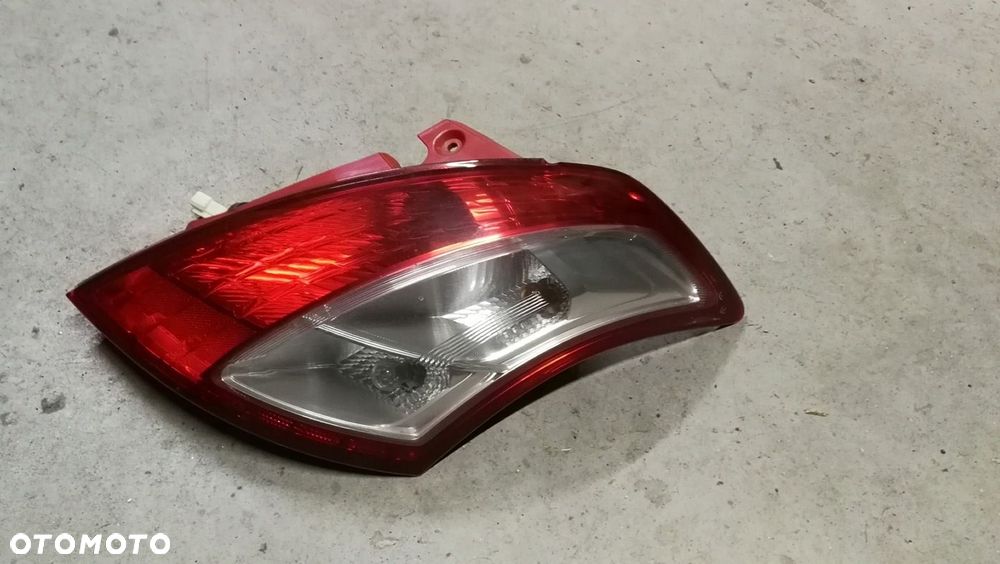Lampa prawa tylna tył Suzuki Swift MK7 10-16 - 2