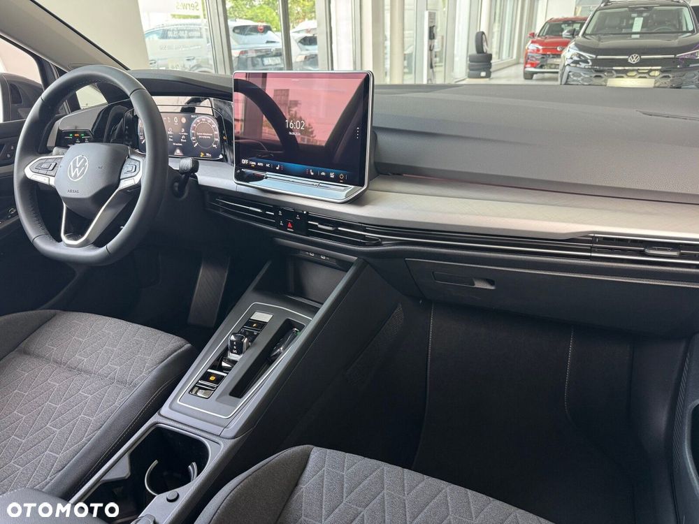 Volkswagen Golf - 24