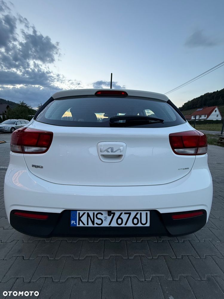 Kia Rio 1.2 L Business Line - 12