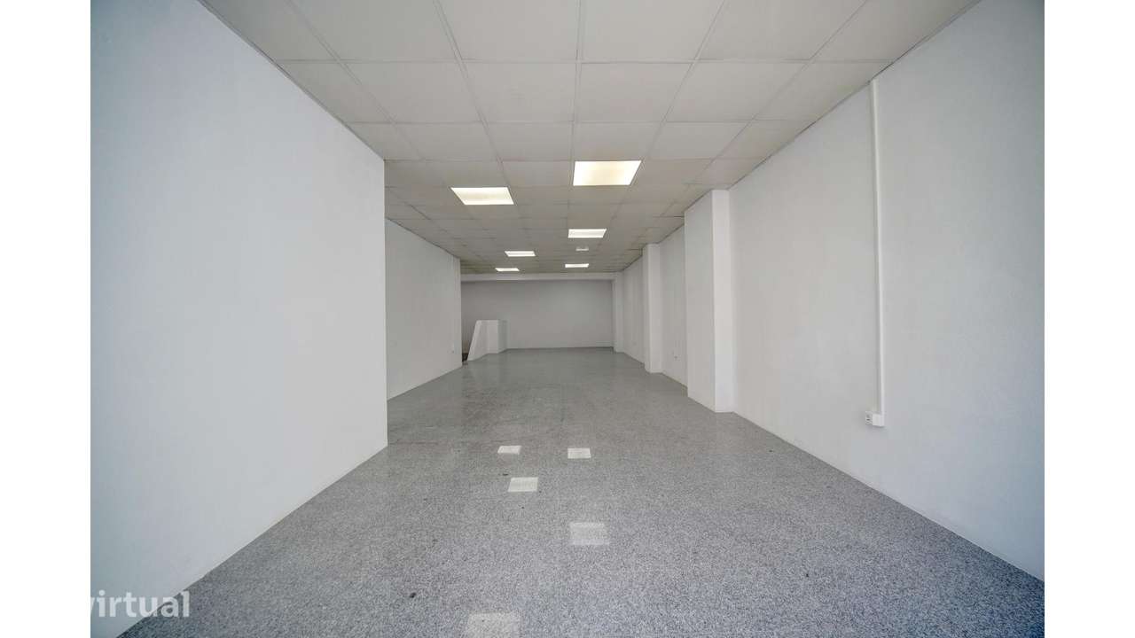 Loja com 149 m² de área total em Sacavém - Grande imagem: 3/18