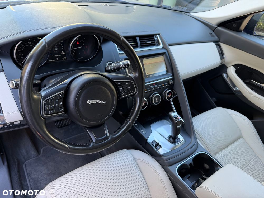 Jaguar E-Pace 2.0 i4D AWD R-Dynamic Chequered Flag - 12