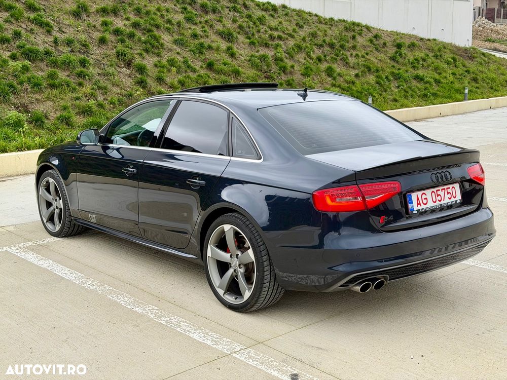 Audi A4 2.0 TDI DPF clean diesel quattro S tronic S line Sportpaket - 3