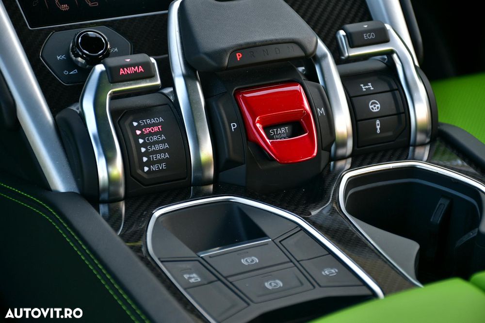Lamborghini URUS Standard - 15