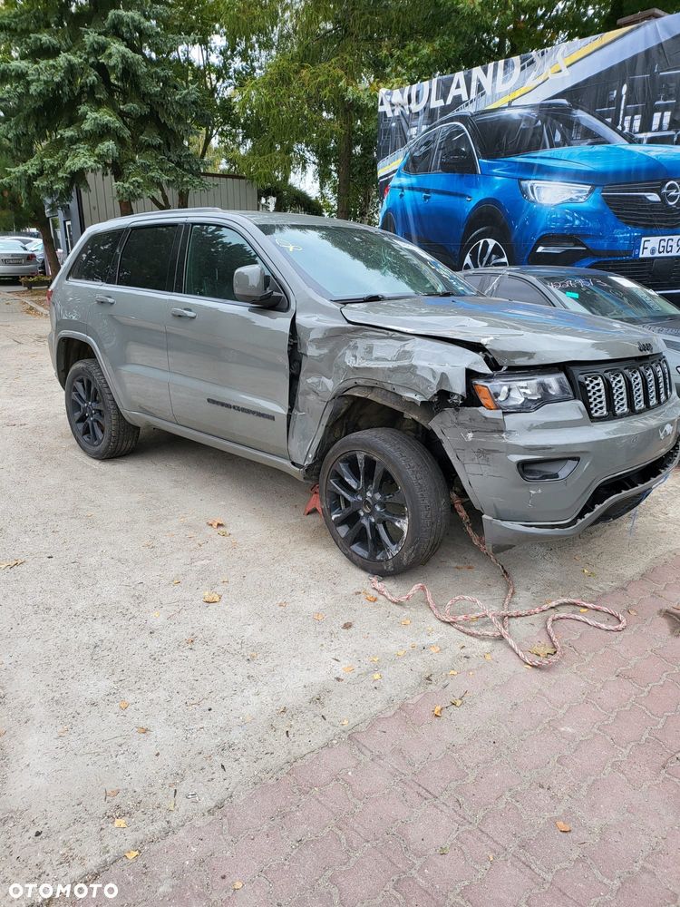 Jeep Grand Cherokee 3.6 V6 Laredo - 9