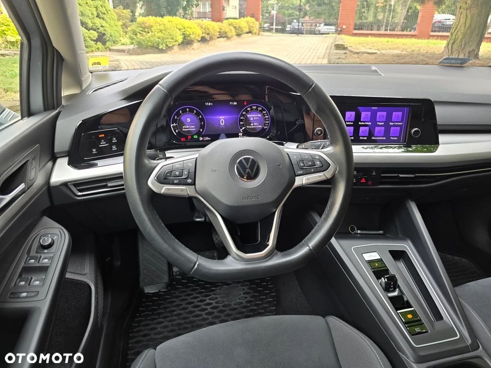 Volkswagen Golf - 16