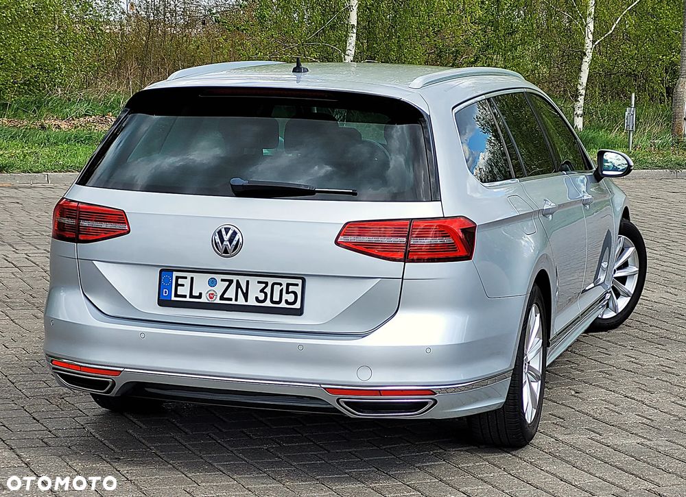 Volkswagen Passat 2.0 TDI (BlueMotion Technology) Highline - 3