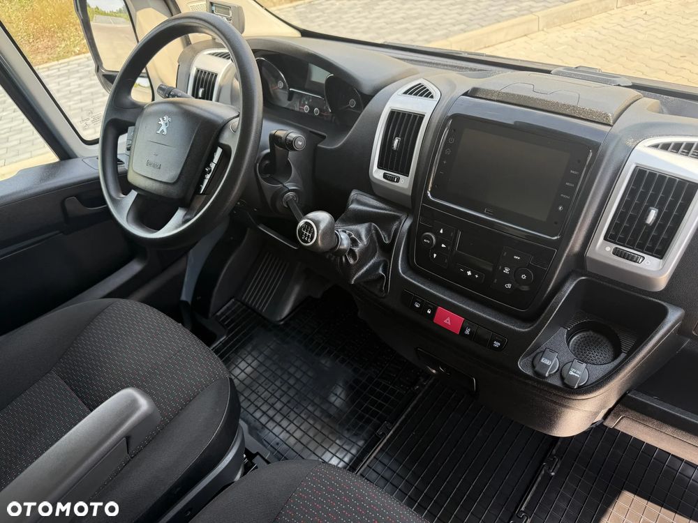 Peugeot BOXER - 12