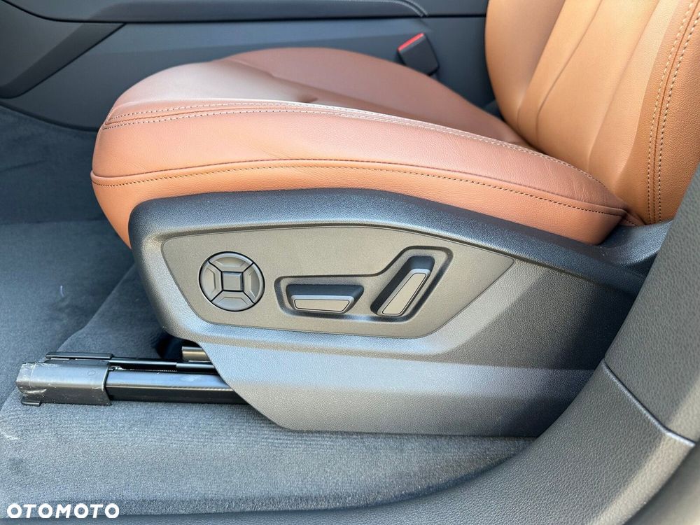 Audi Q8 - 16