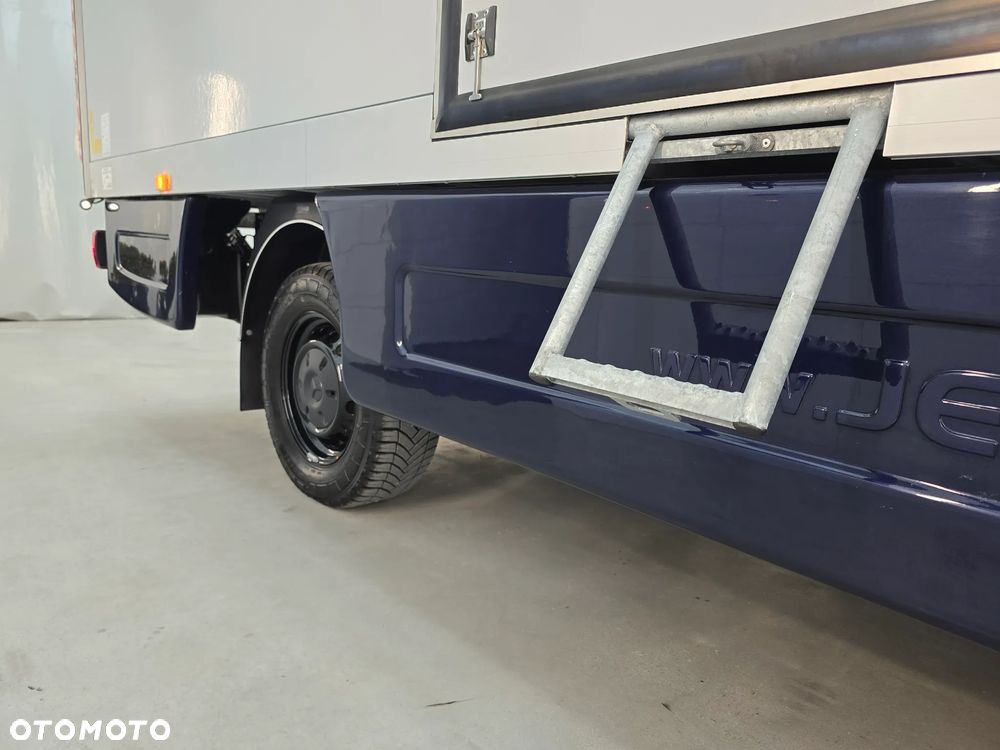 Mercedes-Benz SPRINTER 319 3.0 CDI KONTENER 4,28cmDługi 2,29cmSzero 2,24cmWysok + WINDA 750Kg 42Tyś km SERWIS DO OSTATNIEGO Km ASO MERCEDES-BENZ SALON PL STAN NOWY NOWY NOWY FABRYCZNA GWARANCJA - 24
