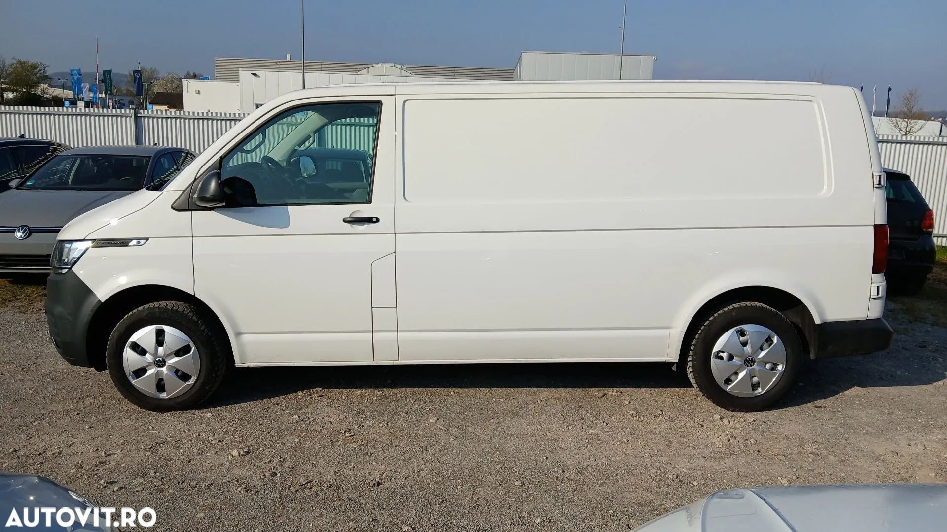 Volkswagen T6.1 LR 2,0 TDI - 7