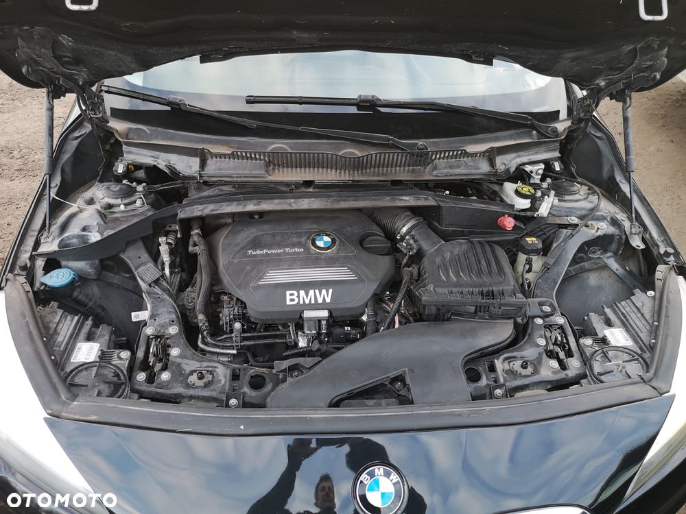 BMW Seria 2 218d Sport Line - 34