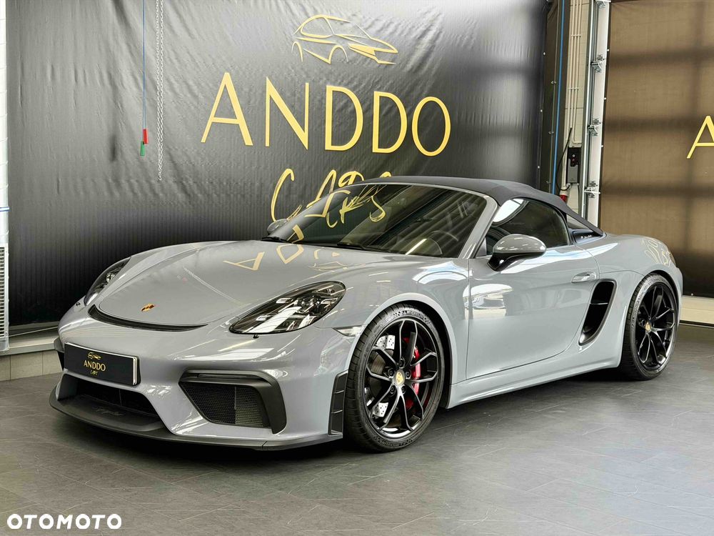 Porsche 718 Spyder - 37