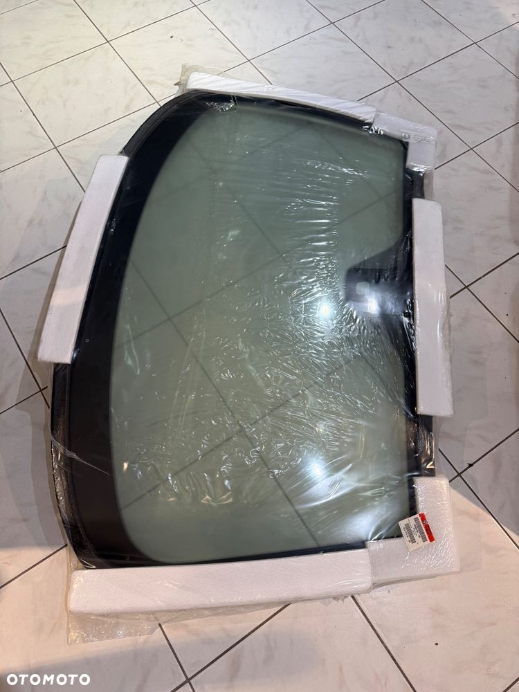 Oryginalna, nowa szyba przednia Alfa Romeo Brera pod sensor - 1