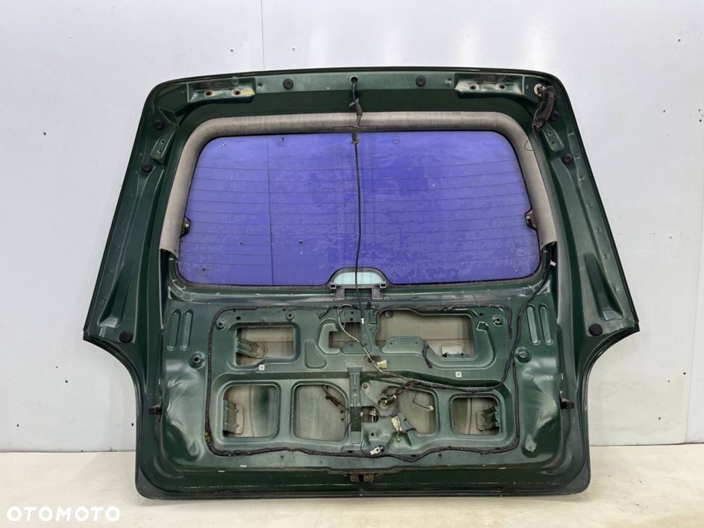 Klapa bagażnika Kia Carnival I 1 98-01r. przedlift - 12
