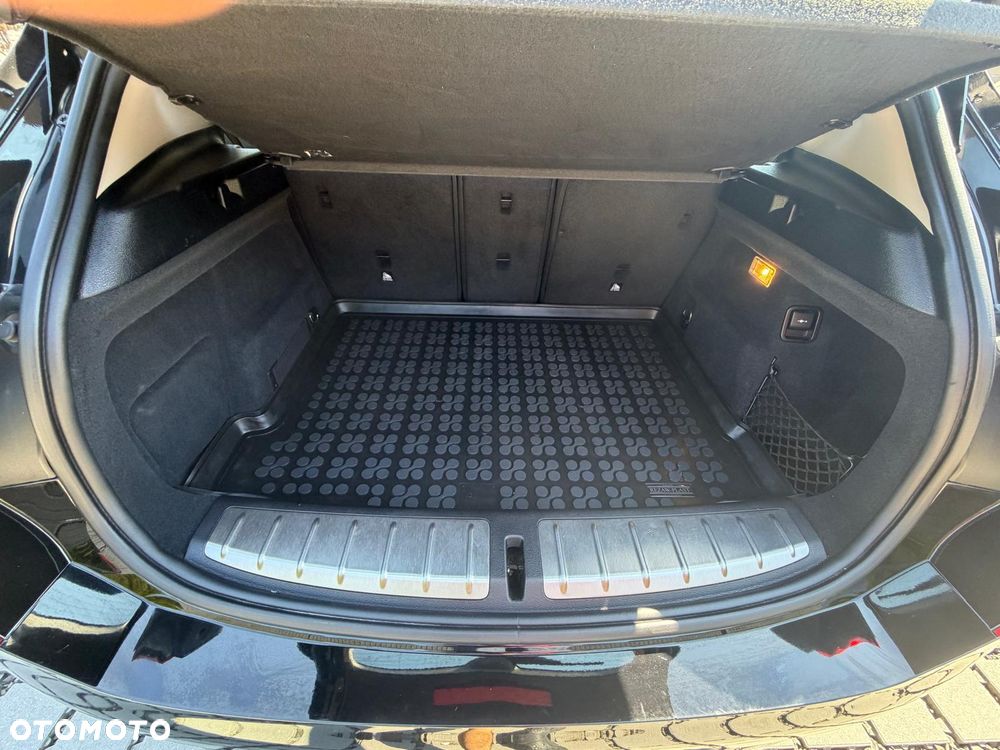 BMW X2 sDrive18i Advantage - 12