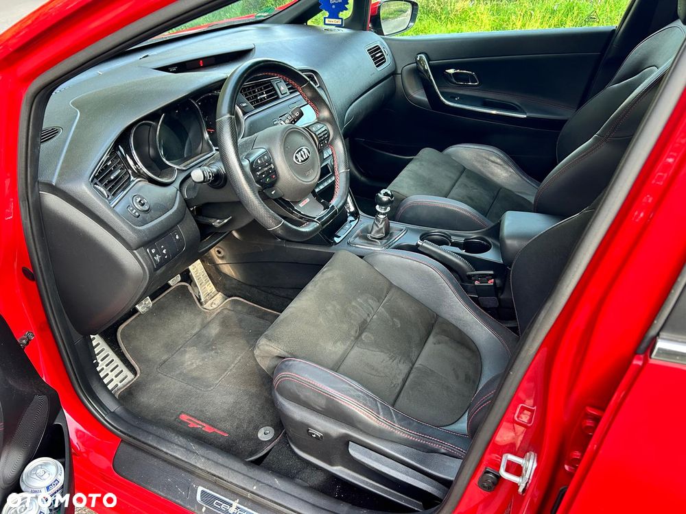 Kia Ceed 1.6 T-GDI GT - 8