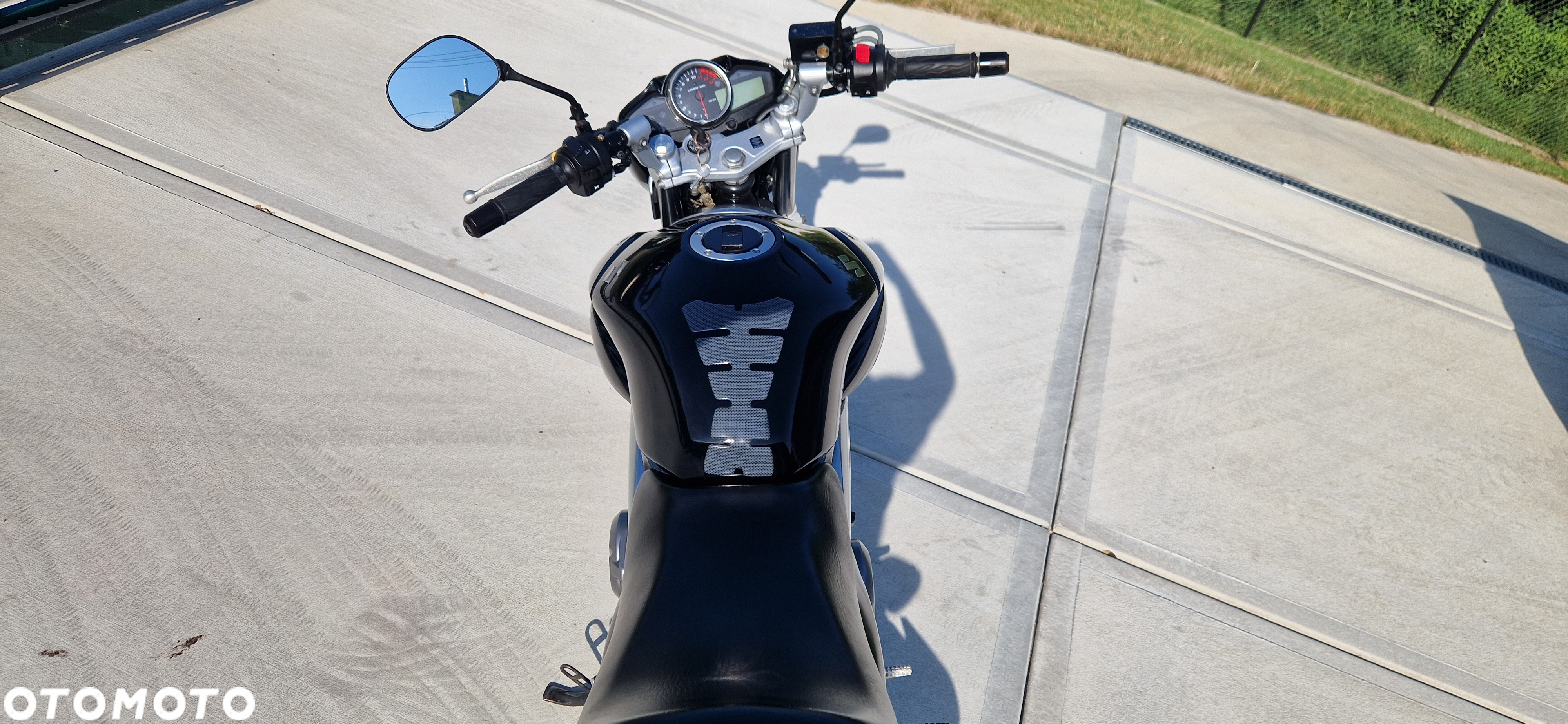 Suzuki GW 250 - 8