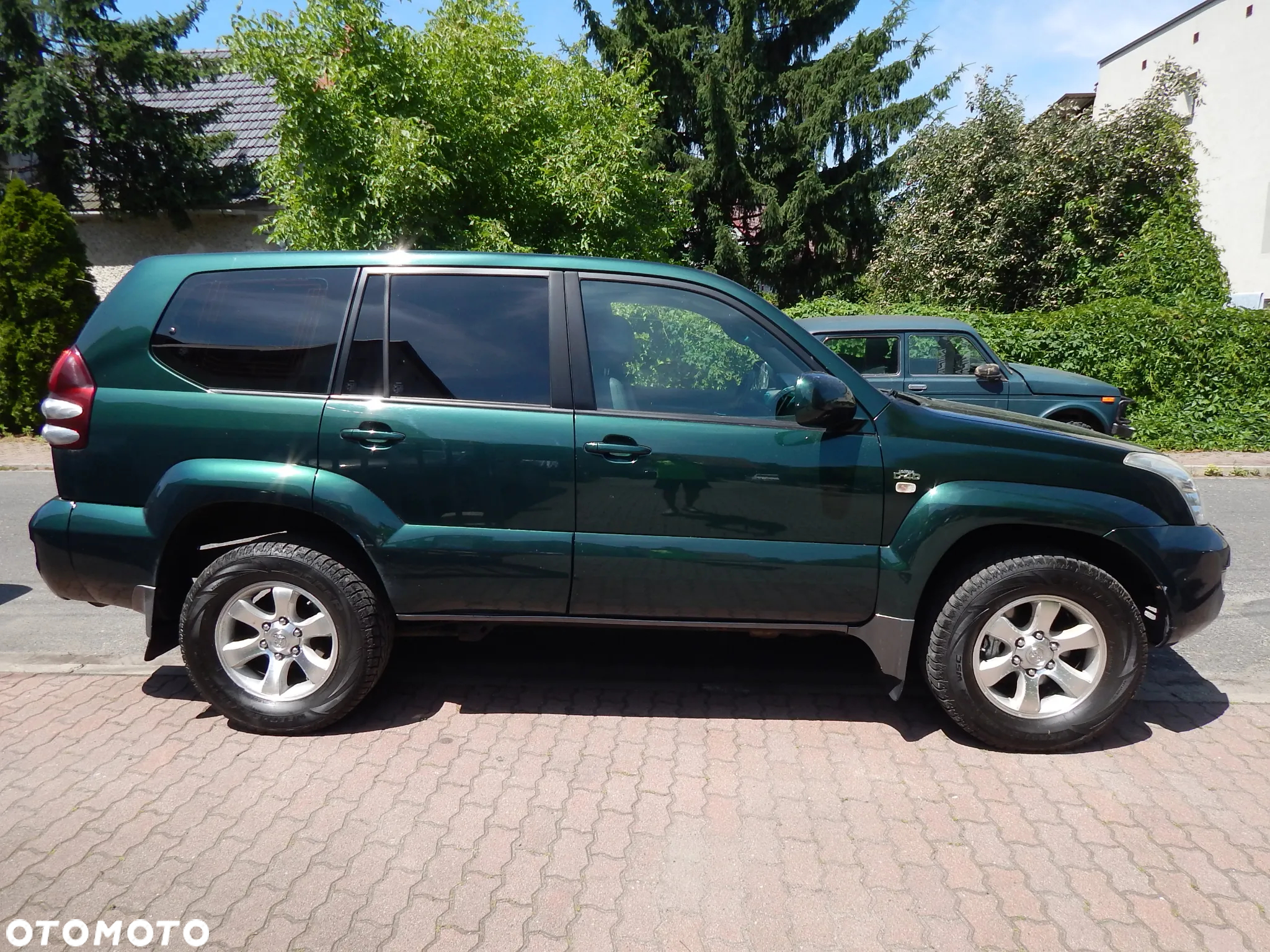 Toyota Land Cruiser - 3
