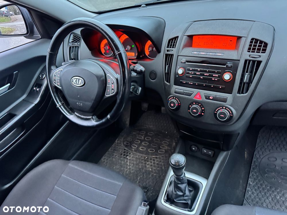 Kia ProCeed 1.4 CVVT Dream-Team Edition - 19