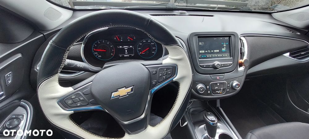 Chevrolet Malibu - 12