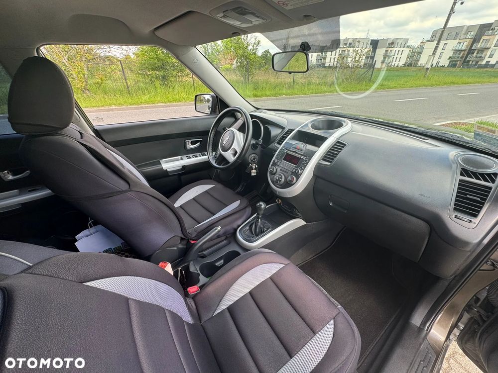 Kia Soul 1.6 L - 10
