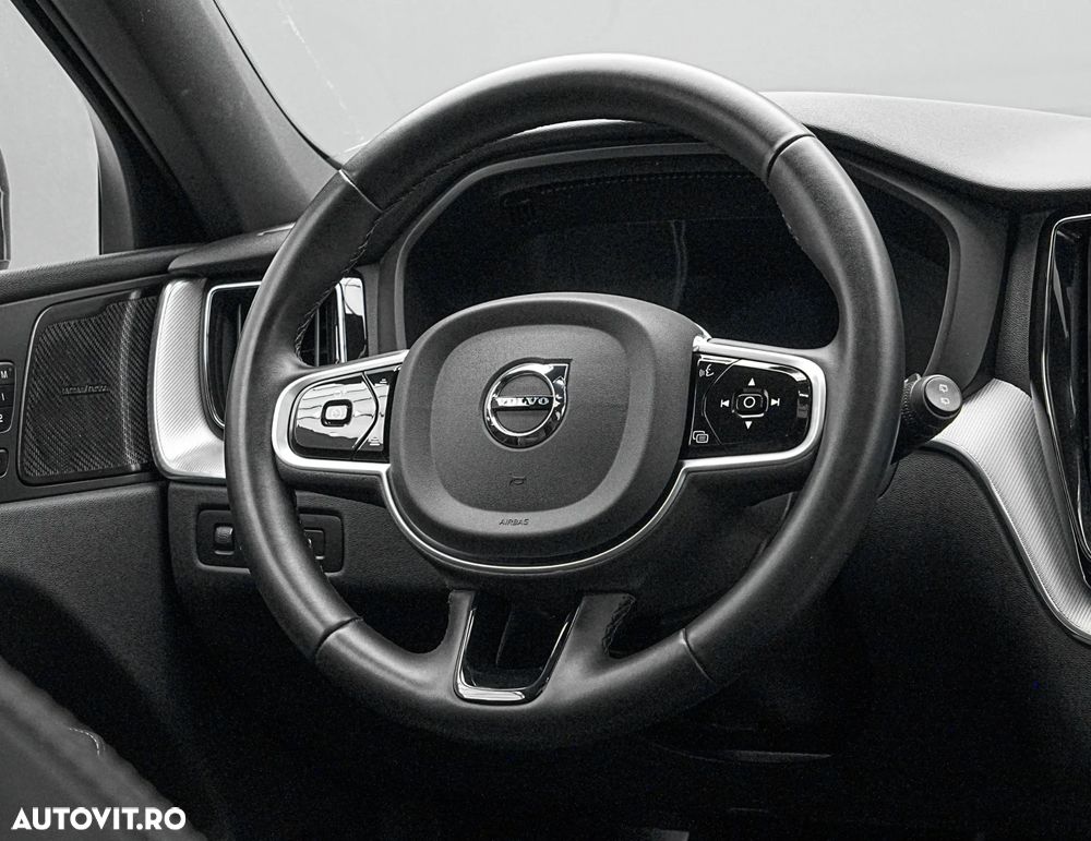 Volvo XC 60 Recharge T6 Twin Engine eAWD R-Design Expression - 19