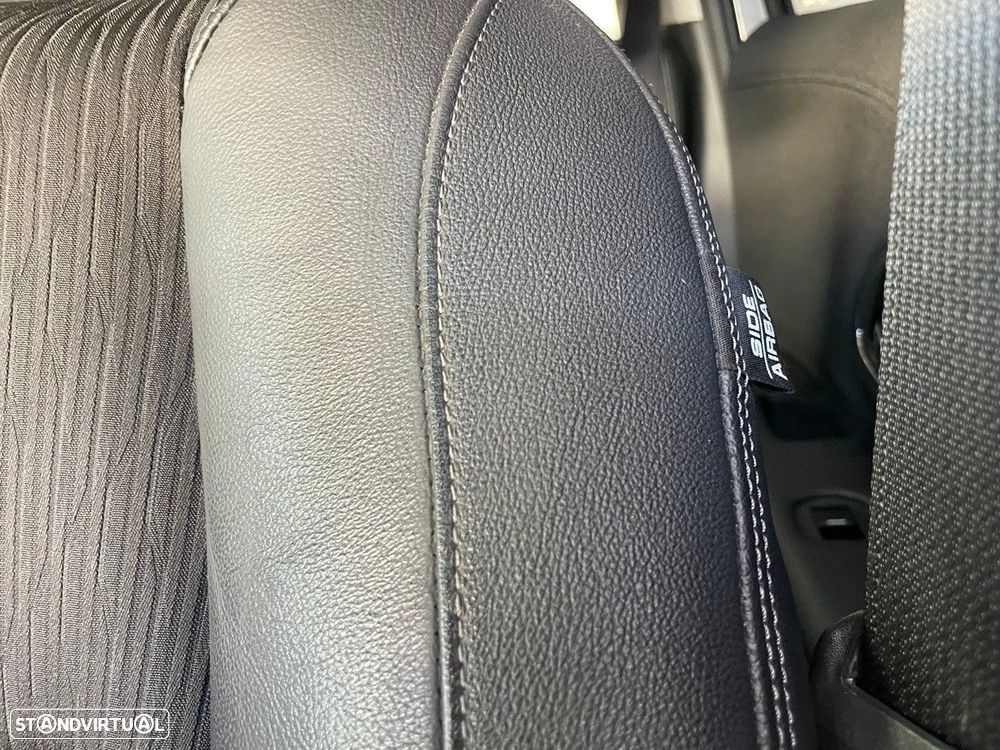 Honda HR-V 1.5 i-VTEC Executive CVT - 32