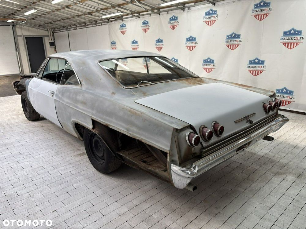 Chevrolet Impala - 24