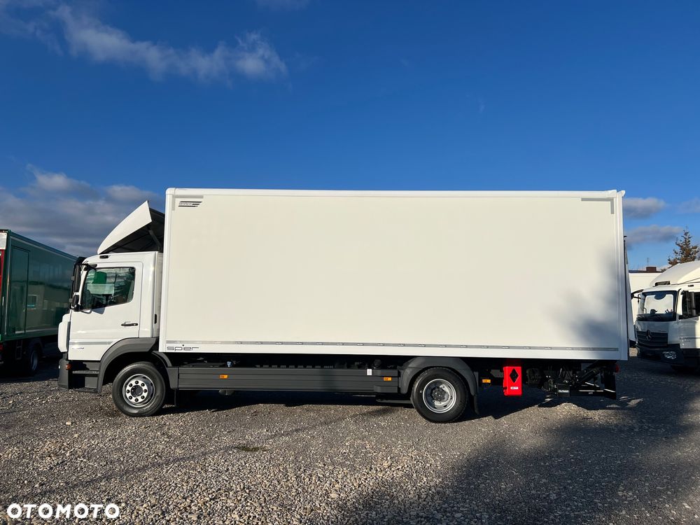 Mercedes-Benz ATEGO - 11