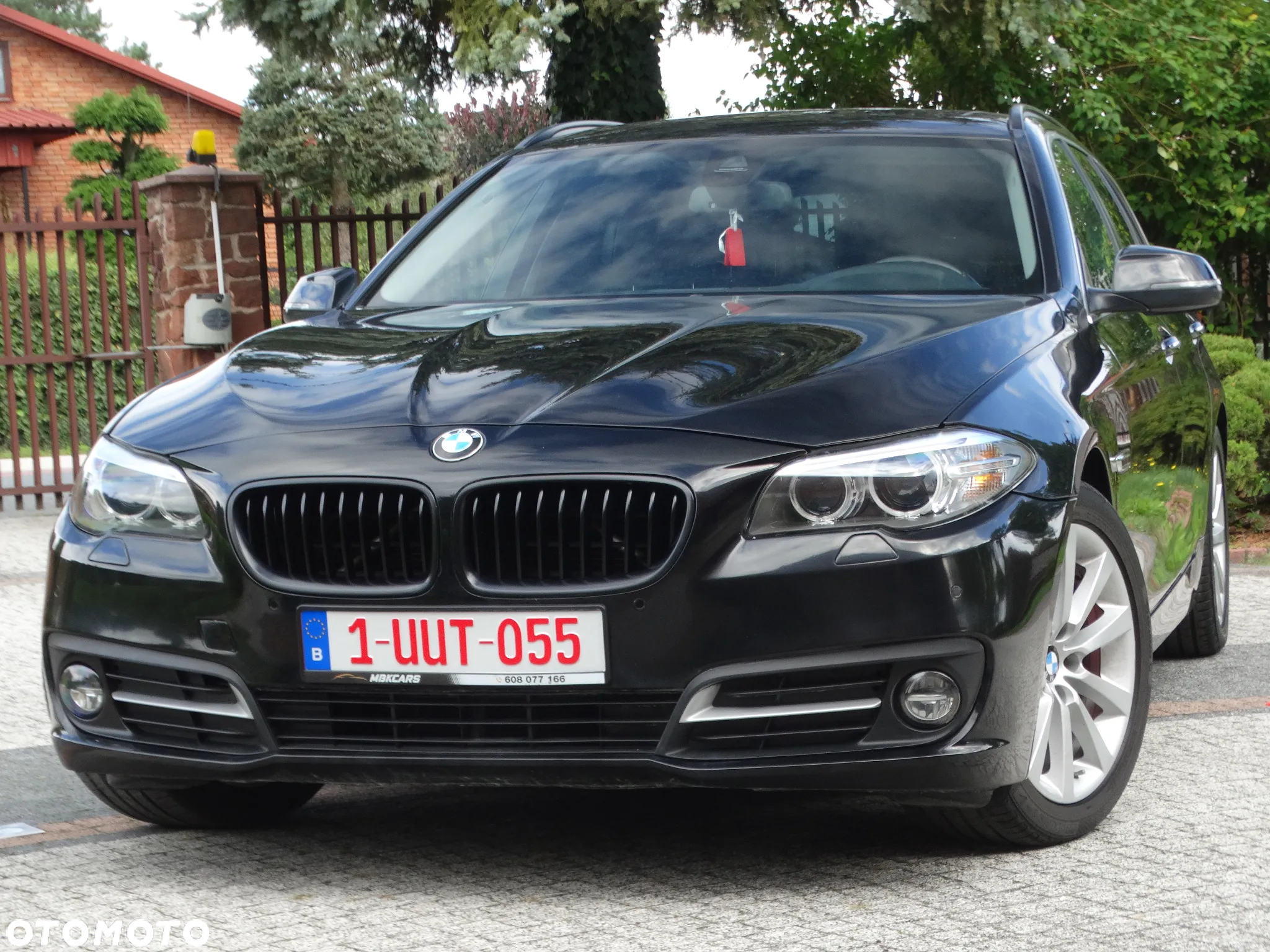 BMW Seria 5 520d xDrive Touring Luxury Line - 4