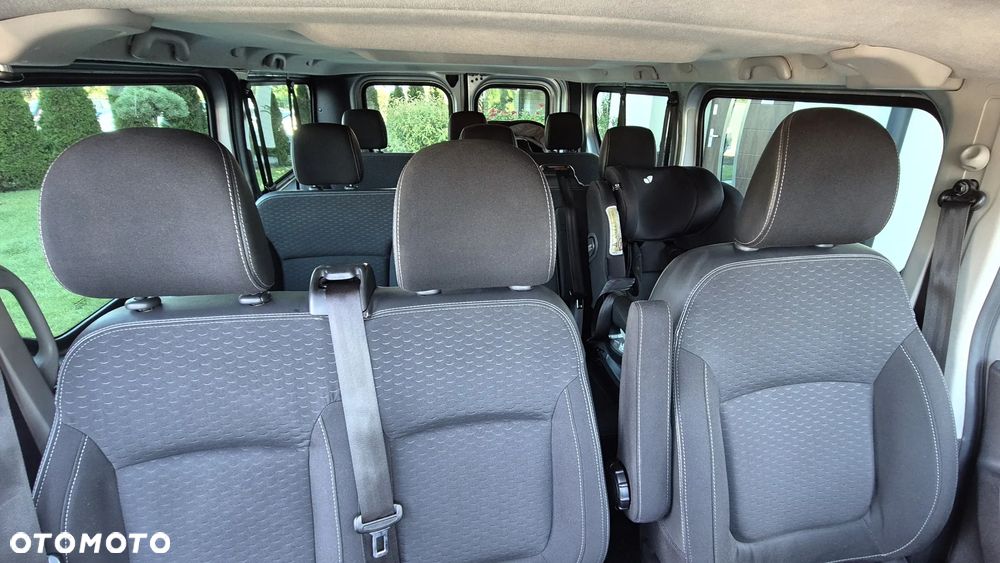 Opel Vivaro L2H1 2,9t Elegance Business - 15