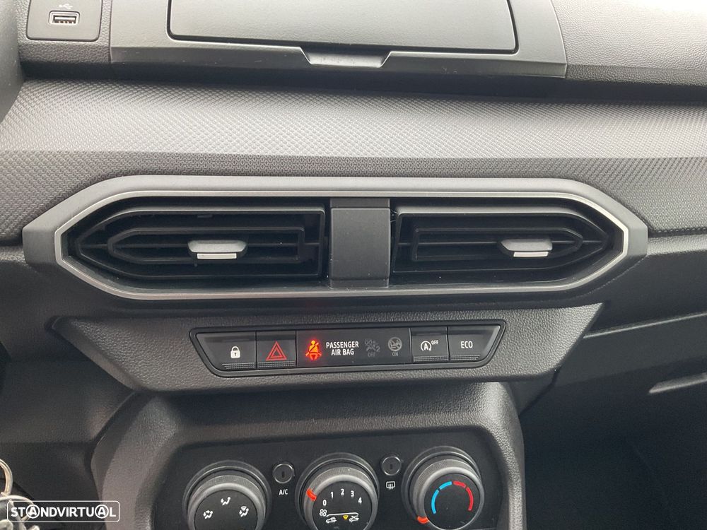 Dacia Sandero 1.0 ECO-G Essential Bi-Fuel - 24