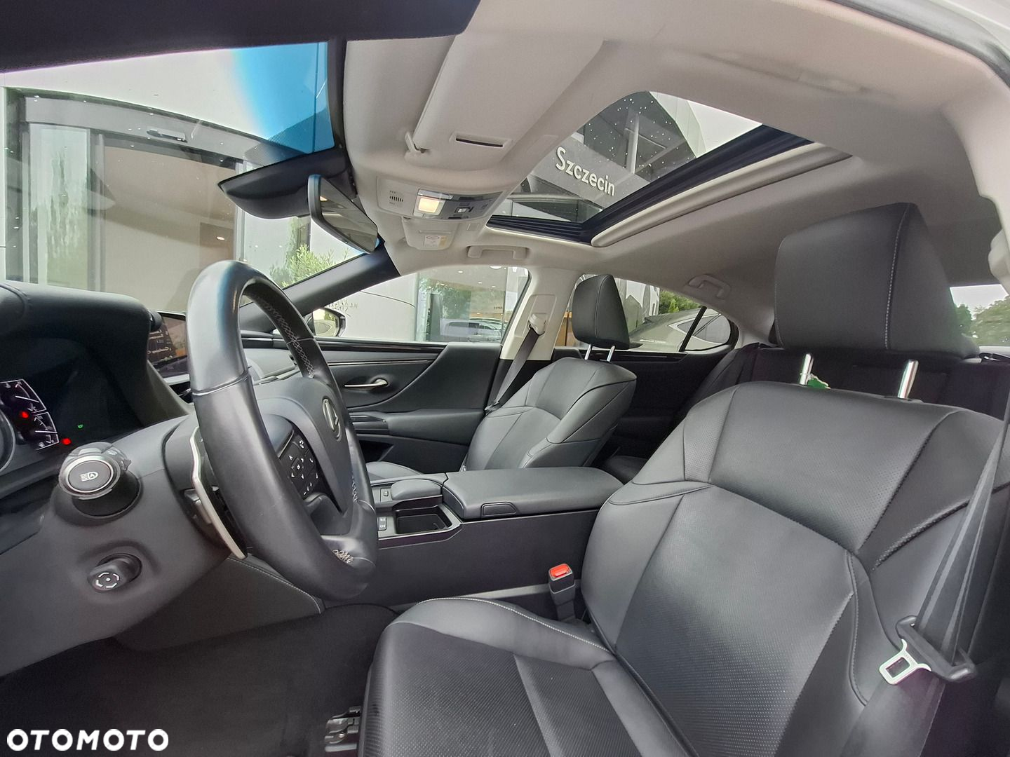 Lexus ES - 12