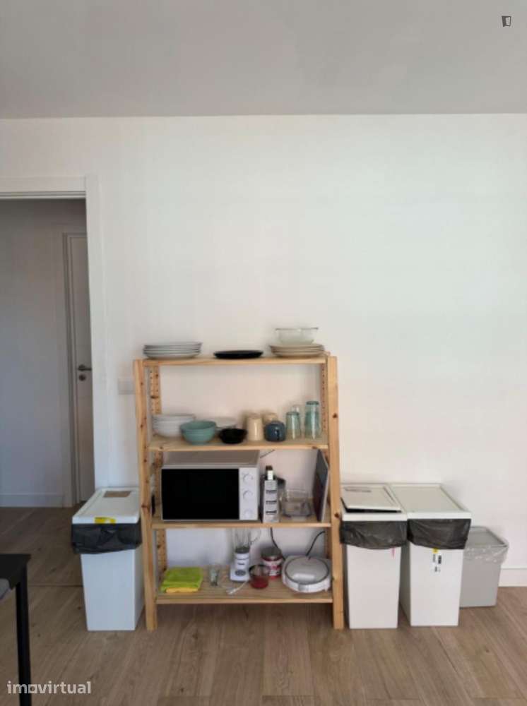Quarto - localizado em Amadora Lisbon - Grande imagem: 2/21