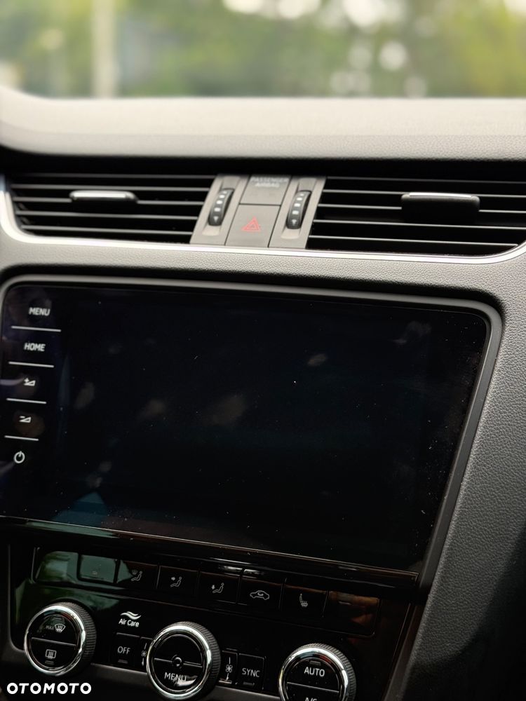 Skoda Octavia 2.0 TDI (Green tec) DSG Style - 23