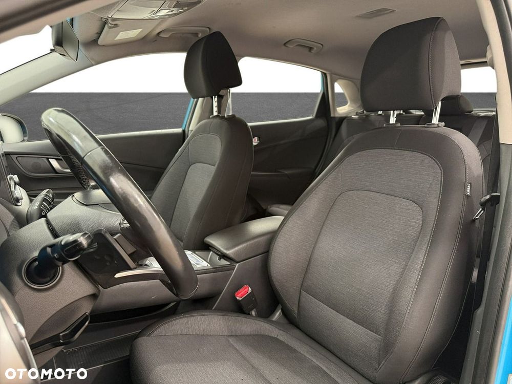 Hyundai Kona - 11