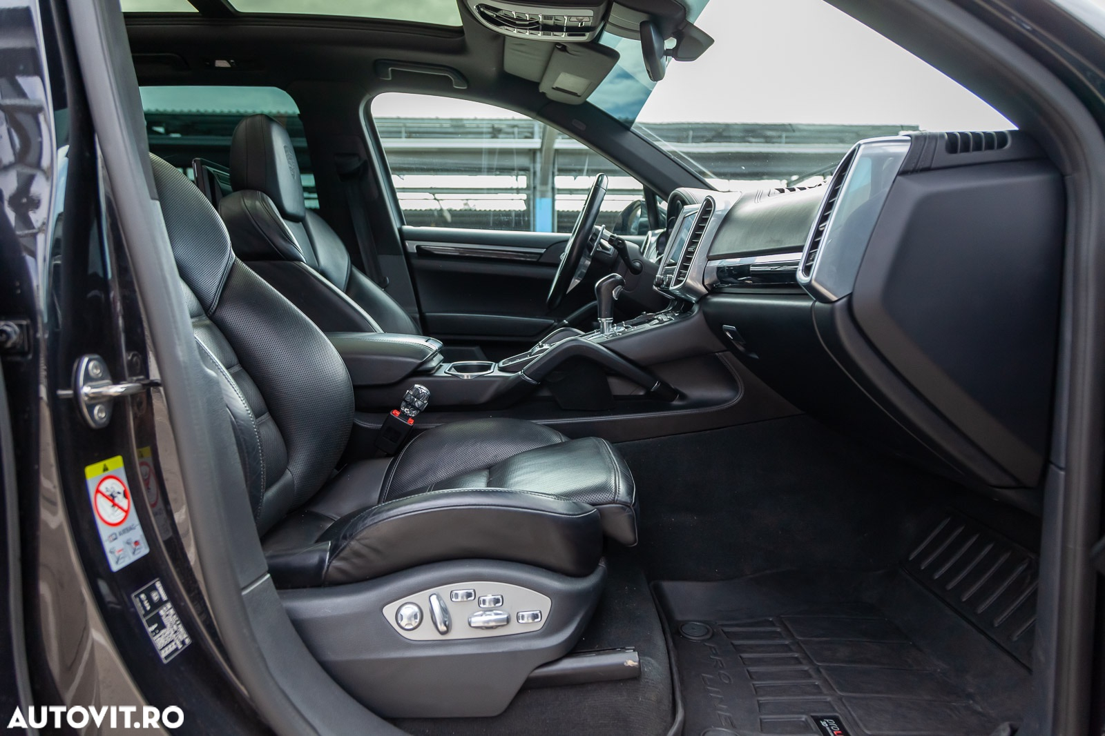 Porsche Cayenne Diesel Platinum Edition - 17