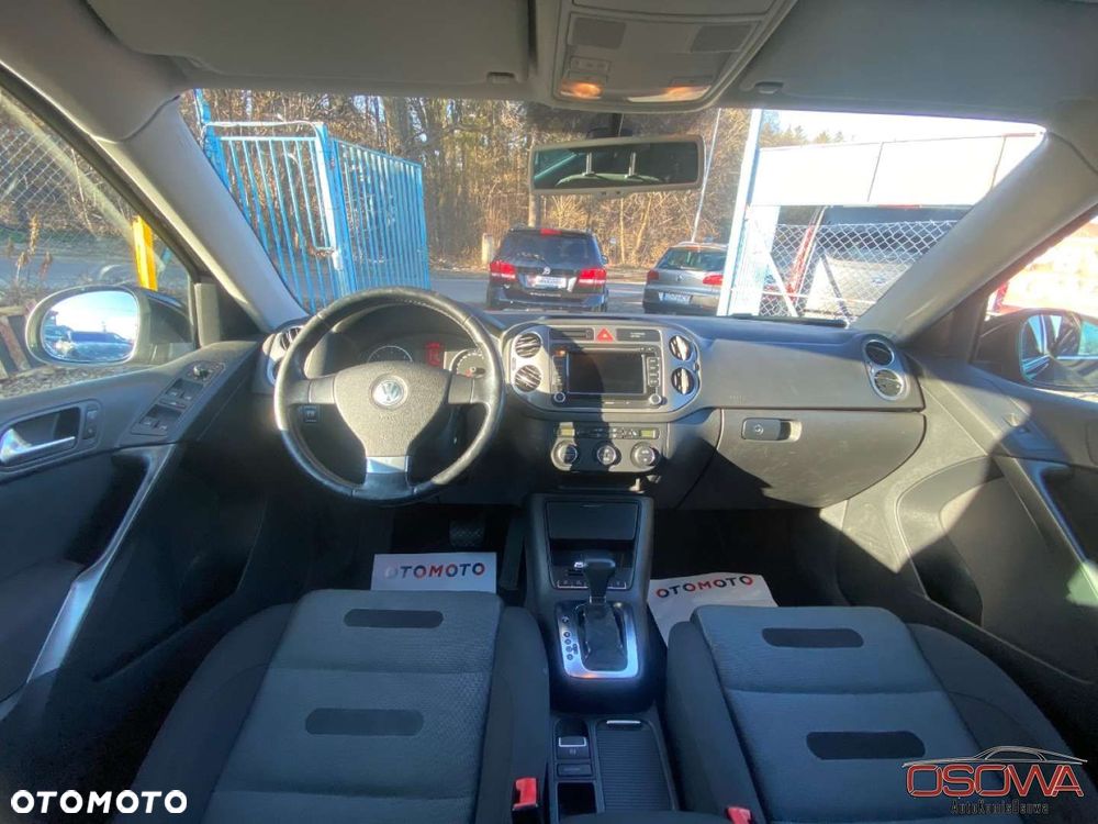 Volkswagen Tiguan - 27