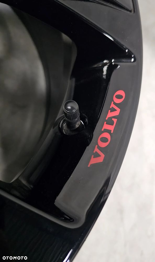 FELGI KOŁA 31471553 VOLVO XC40 XC60 7,5x18 ET50,5 - 5