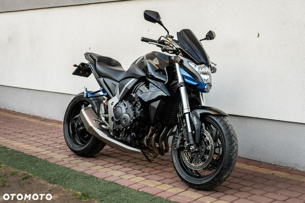 Honda CB - 1