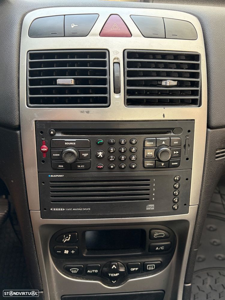 Peugeot 307 1.6 HDi Navtech - 32