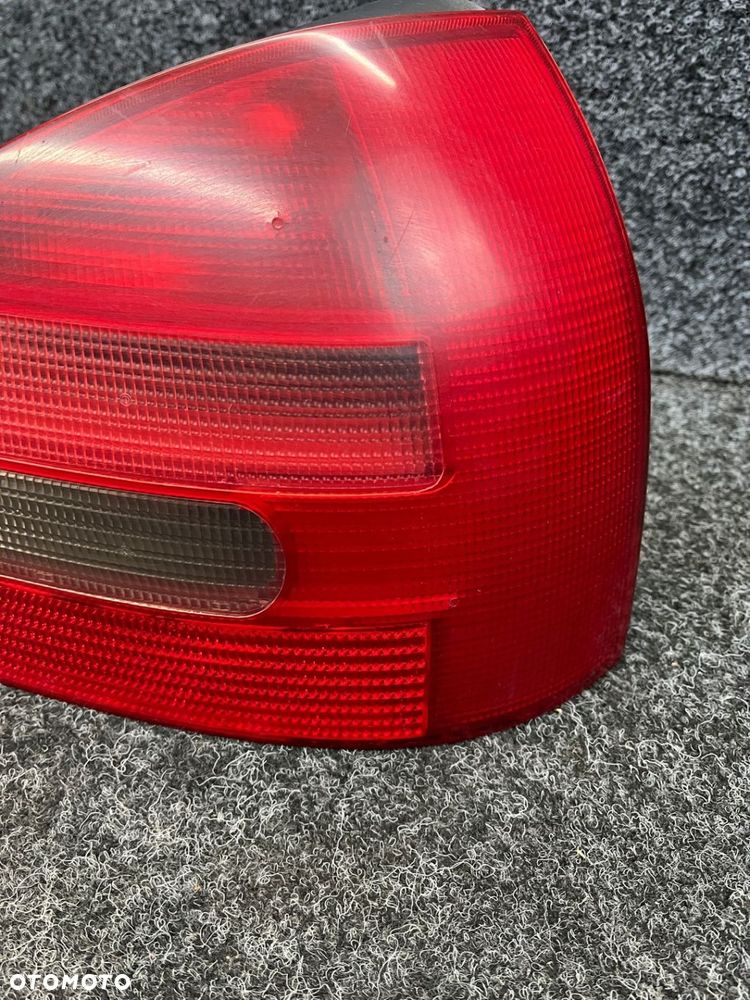 audi a3 8l lampa prawa  lewa tył tylna OE europa - 7