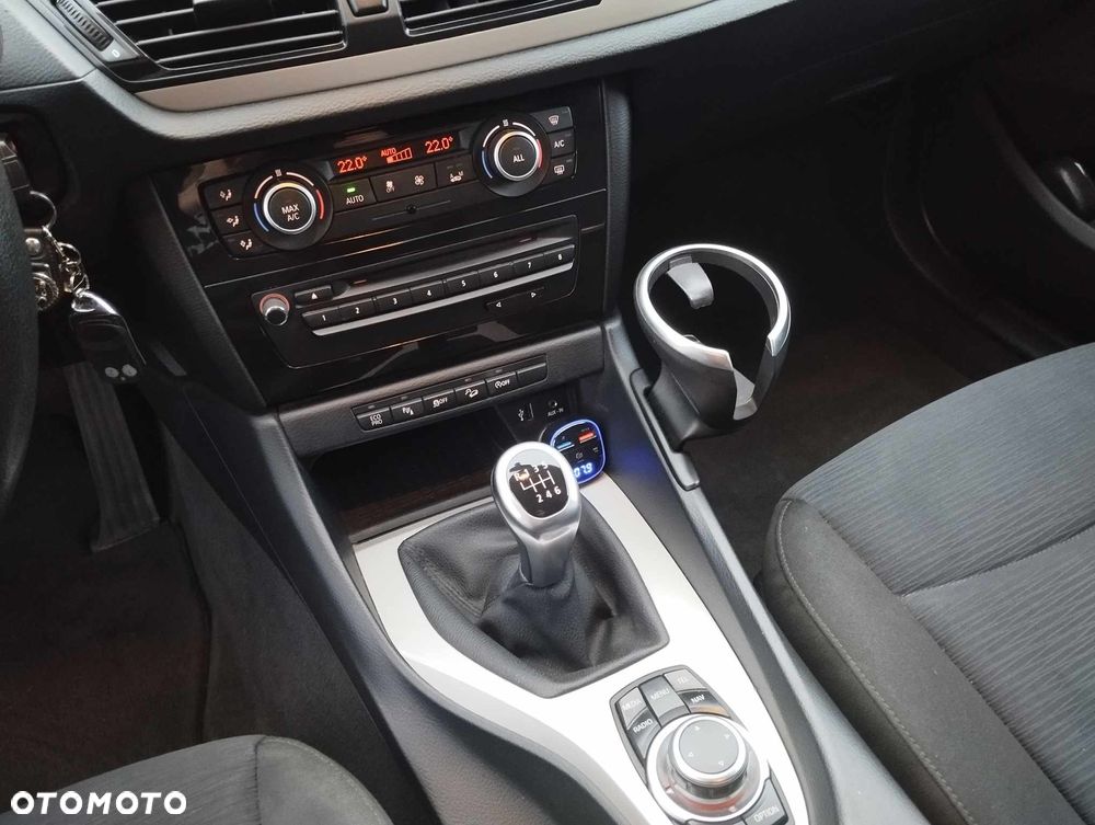 BMW X1 xDrive18d - 16