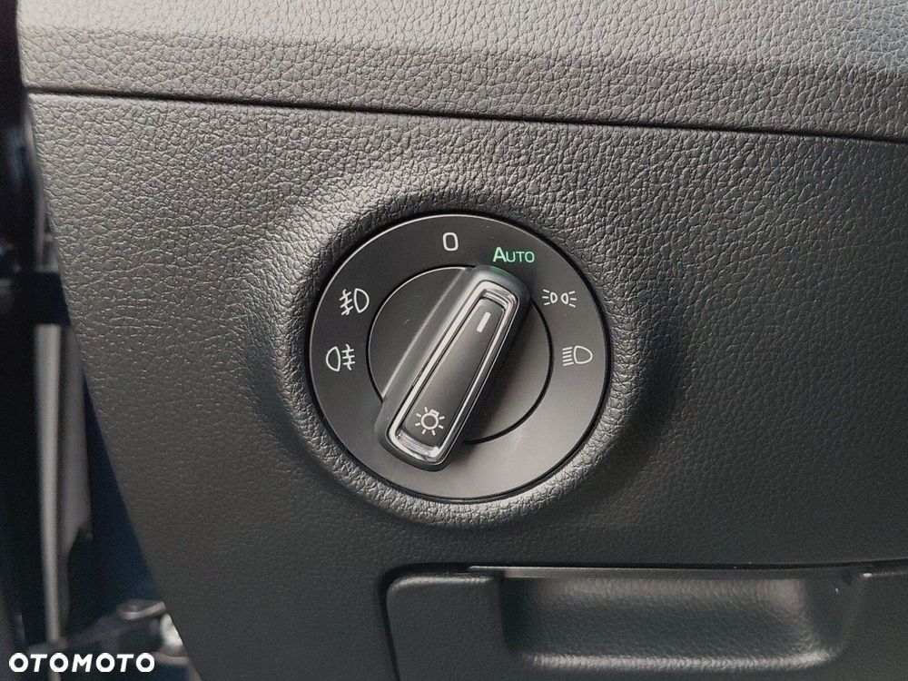 Skoda Superb 2.0 TDI SCR Ambition DSG - 19