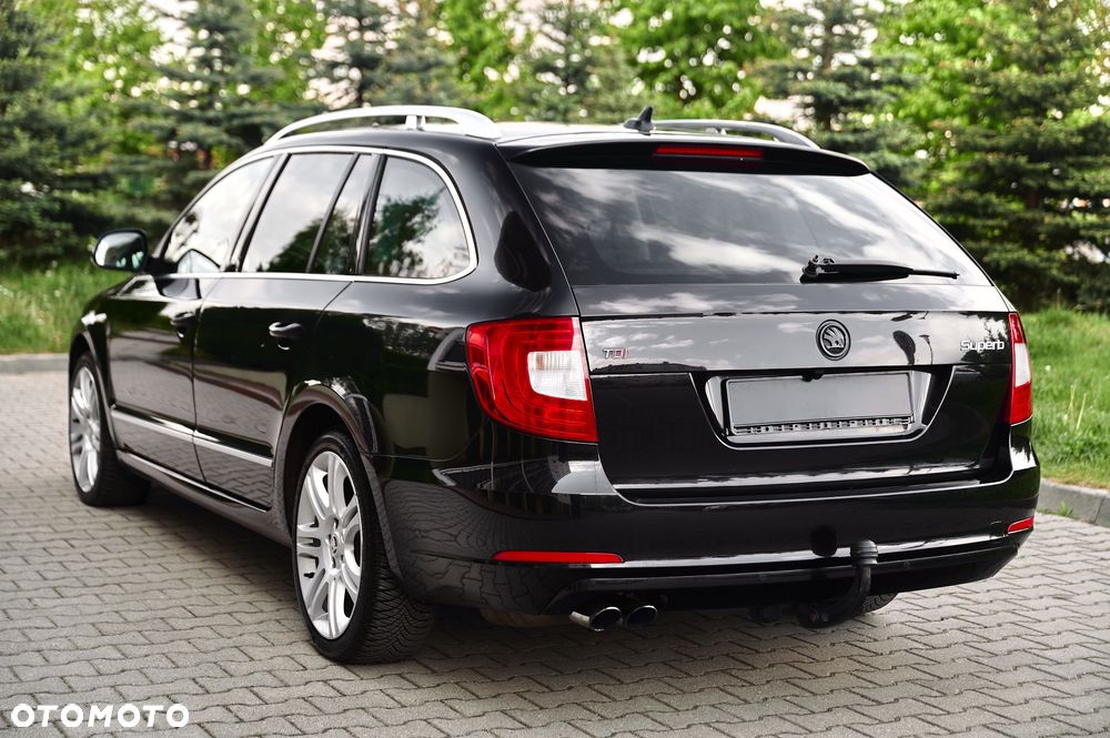 Skoda Superb 2.0 TDI DSG Exclusive - 10