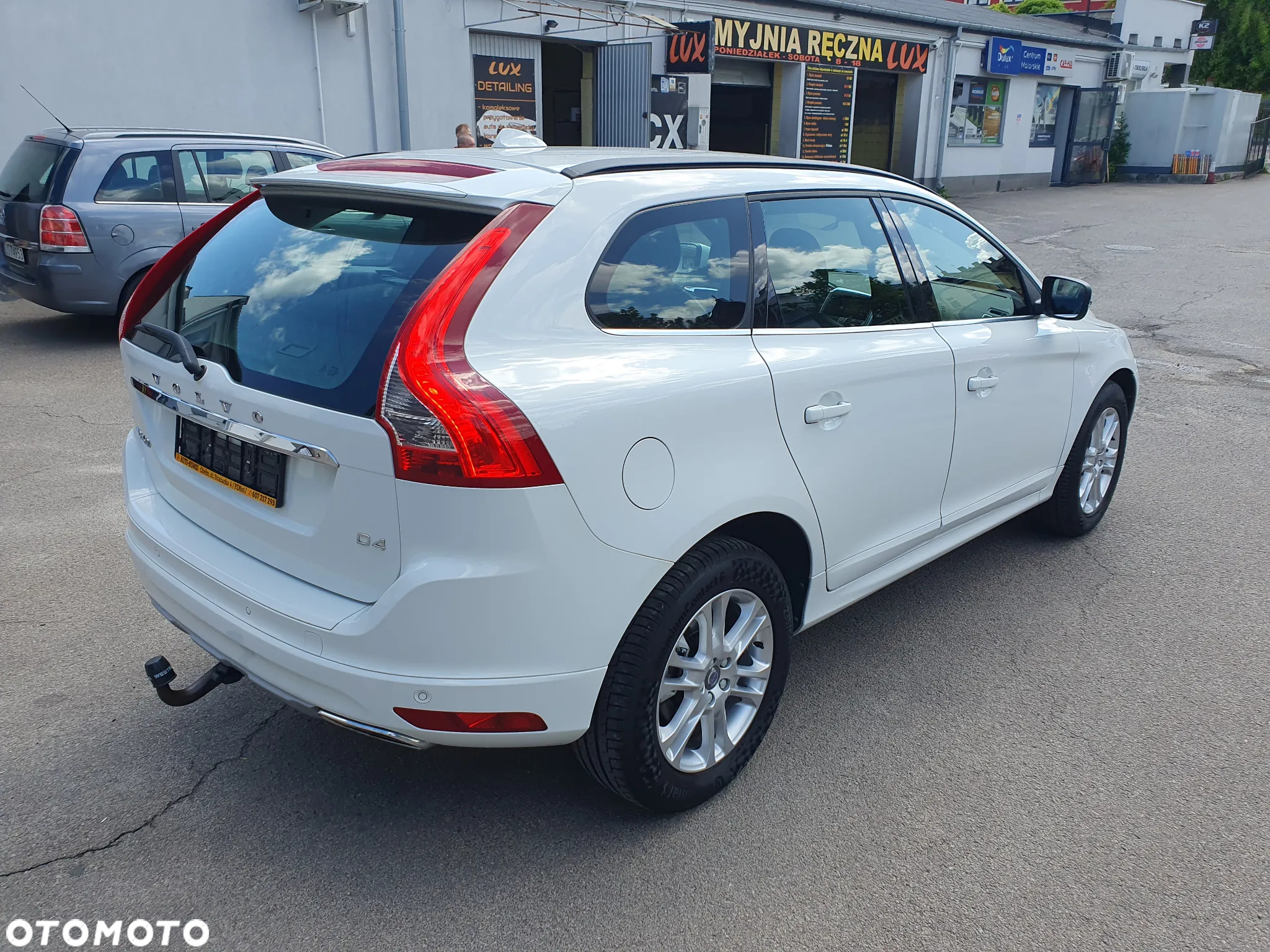 Volvo XC 60 D4 Momentum Pro - 5